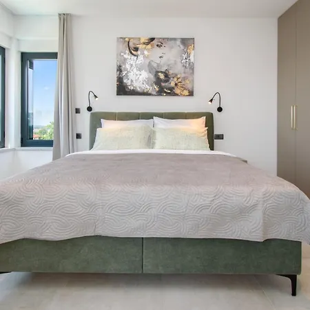 Luxury Sabina With A View Of *