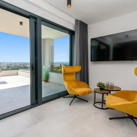 Villa Luxury Sabina With A View Of - By Istrabook *