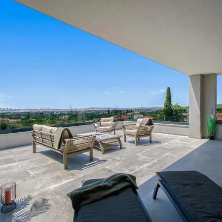 Luxury Sabina With A View Of Пула