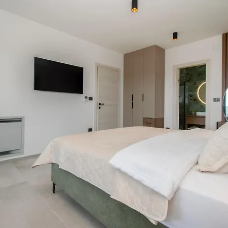 Luxury Sabina With A View Of