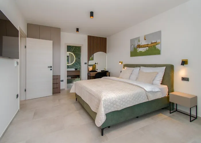 Villa Luxury Sabina With A View Of Pula