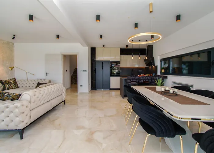 Luxury Sabina With A View Of *