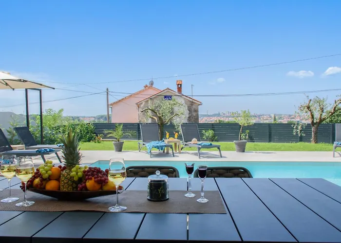 Luxury Sabina With A View Of Villa *