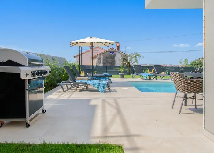 Luxury Sabina With A View Of *